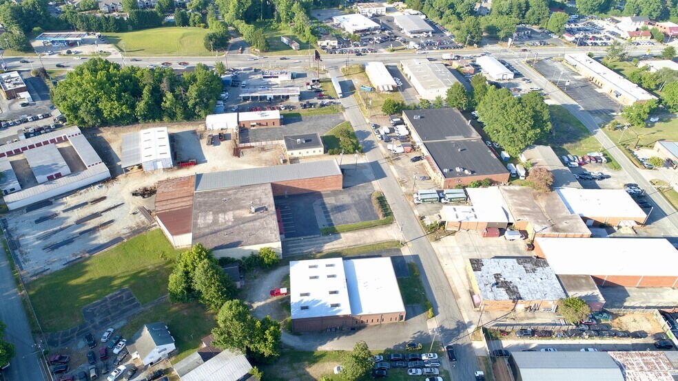 108-110 Longale Rd, Greensboro, NC à vendre - Aérien – Image 2 sur 6