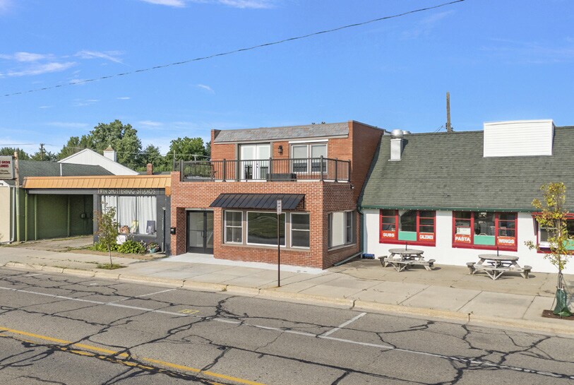 1320-1332 Michigan Ave, Marysville, MI à louer - Photo de l’immeuble – Image 2 sur 6