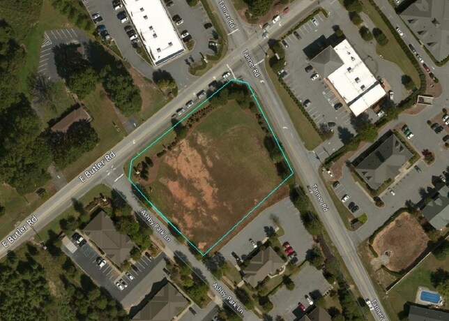 301 Ashby Park Ln, Greenville, SC à vendre - Photo de l’immeuble – Image 2 sur 3
