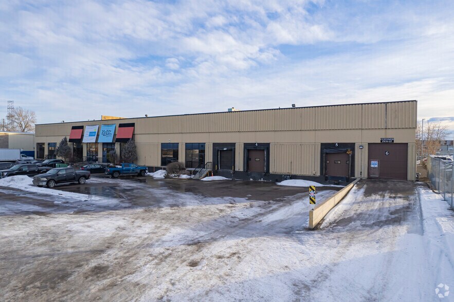 5310 1st St SW, Calgary, AB à louer - Photo principale – Image 1 sur 9
