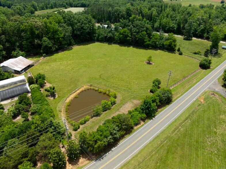 4811 New Sharon Church Rd, Hillsborough, NC à vendre - Photo de l’immeuble – Image 3 sur 23