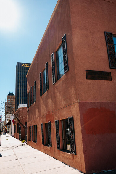521 Texas Ave, El Paso, TX à louer - Photo de l’immeuble – Image 2 sur 5