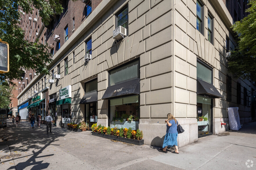 2420-2438 Broadway, New York, NY à louer - Photo de l’immeuble – Image 2 sur 4