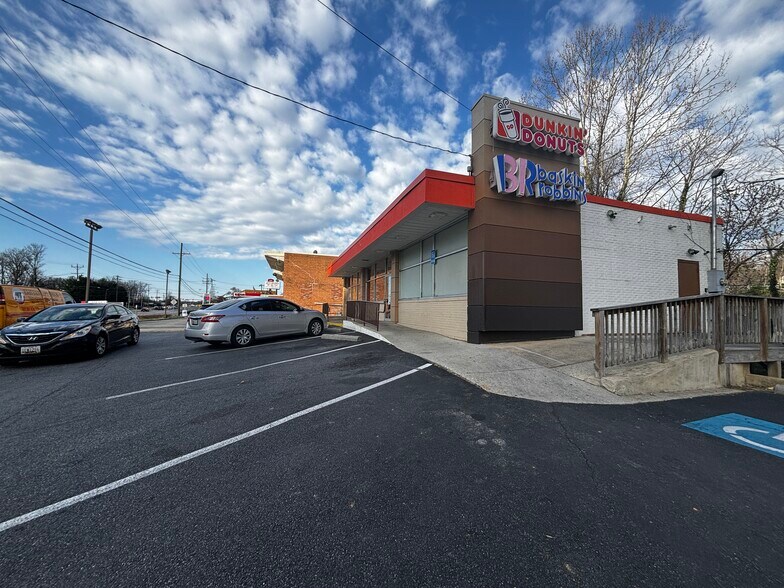 4771-4773 Allentown Rd, Suitland, MD à louer - Photo de l’immeuble – Image 2 sur 5