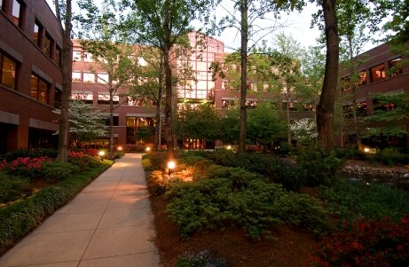 2005 Corporate Ave, Memphis, TN à louer - Photo de l’immeuble – Image 1 sur 8