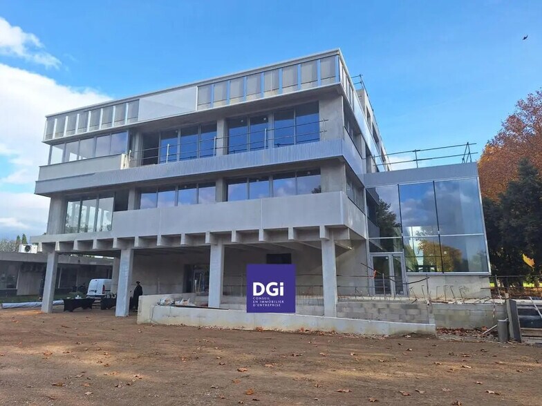 Bureau dans Bouillargues à vendre - Photo de l’immeuble – Image 1 sur 6