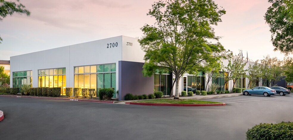 851 Napa Valley Corporate Way, Napa, CA à louer - Photo de l’immeuble – Image 1 sur 6