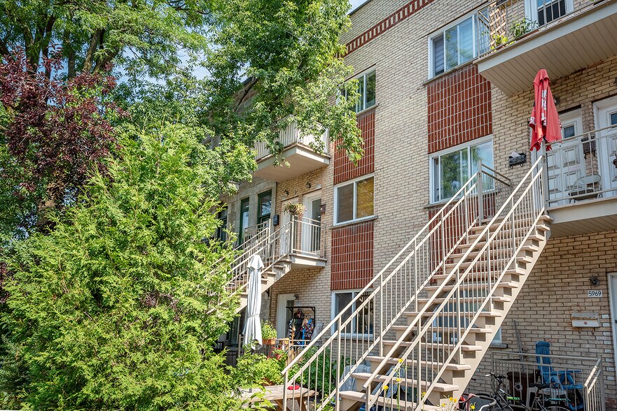 5963 Rue Waverly, Montréal, QC à vendre - Photo de l’immeuble – Image 2 sur 4