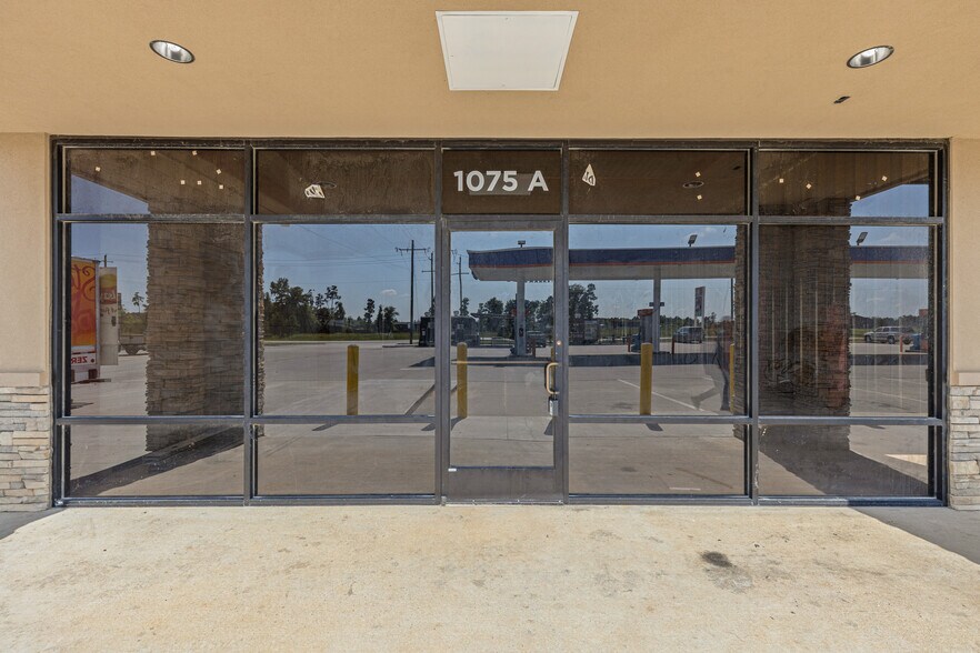 1075 CR 5270, Cleveland, TX à louer - Photo de l’immeuble – Image 3 sur 8