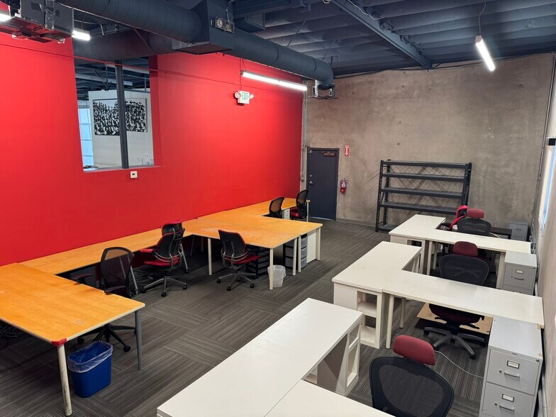 3195 Airport Loop Dr, Costa Mesa, CA à louer - Photo intérieure – Image 3 sur 14