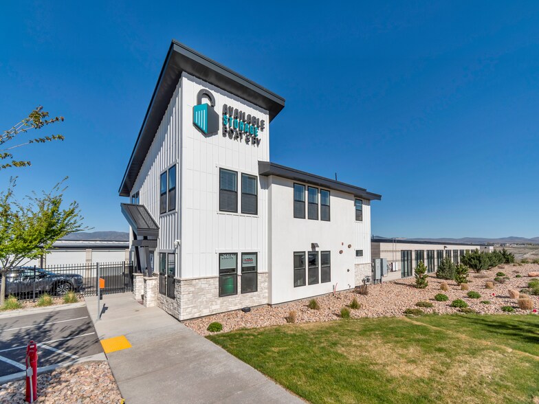 2681 N Pony Express Pky, Eagle Mountain, UT à vendre - Photo de l’immeuble – Image 2 sur 12