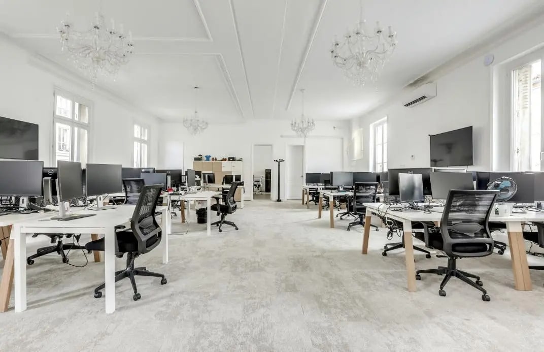 Bureau dans Paris à louer Photo de l’immeuble– Image 1 sur 8