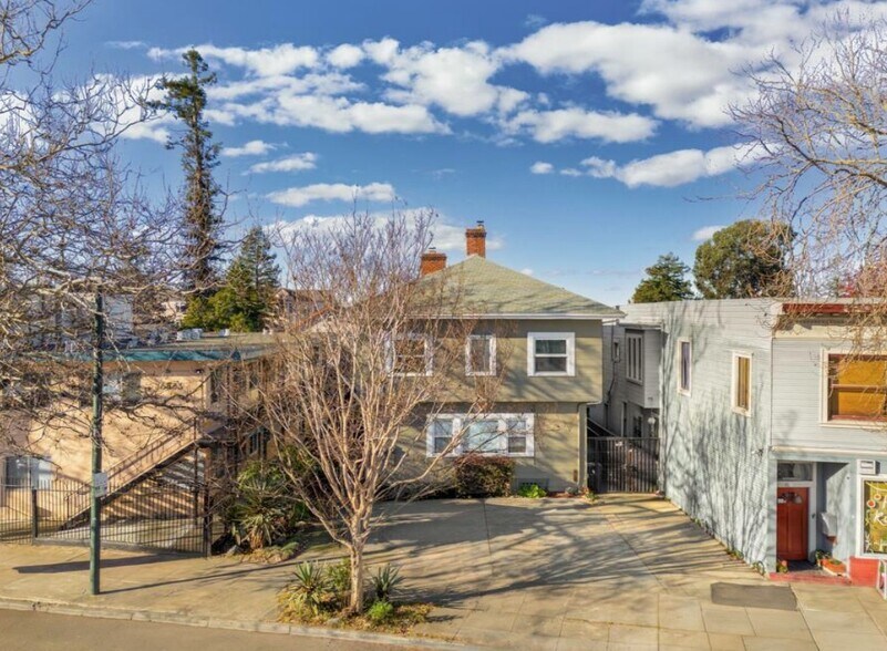 6437 Telegraph Ave, Oakland, CA à vendre - Photo de l’immeuble – Image 3 sur 8