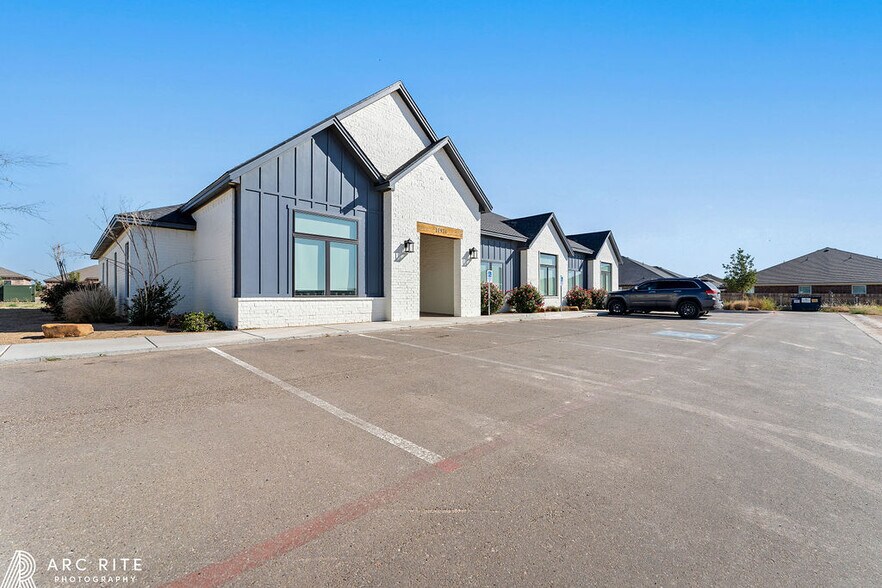 11931 Frankford Ave, Lubbock, TX à louer - Photo de l’immeuble – Image 2 sur 20