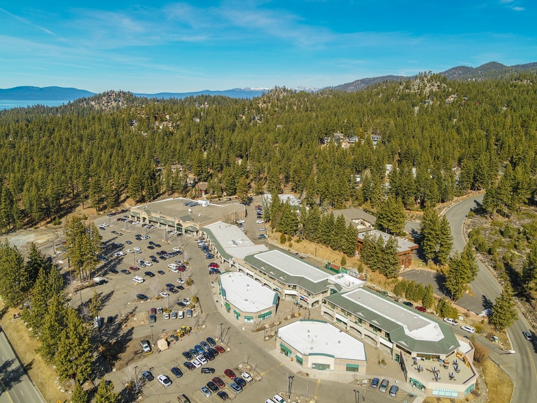 212 Elks Point Rd, Zephyr Cove, NV à louer - Aérien – Image 3 sur 52