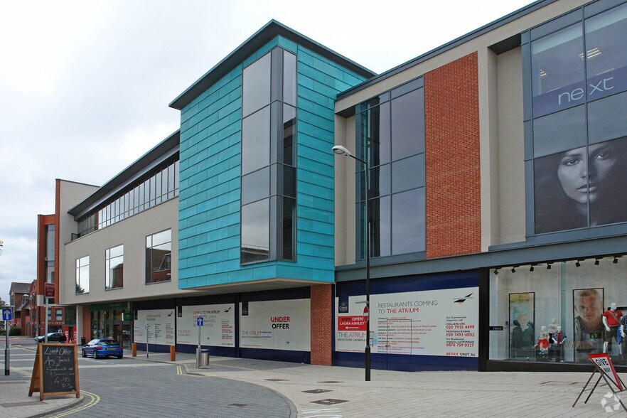 Park St, Camberley à louer - Photo de l’immeuble – Image 2 sur 25