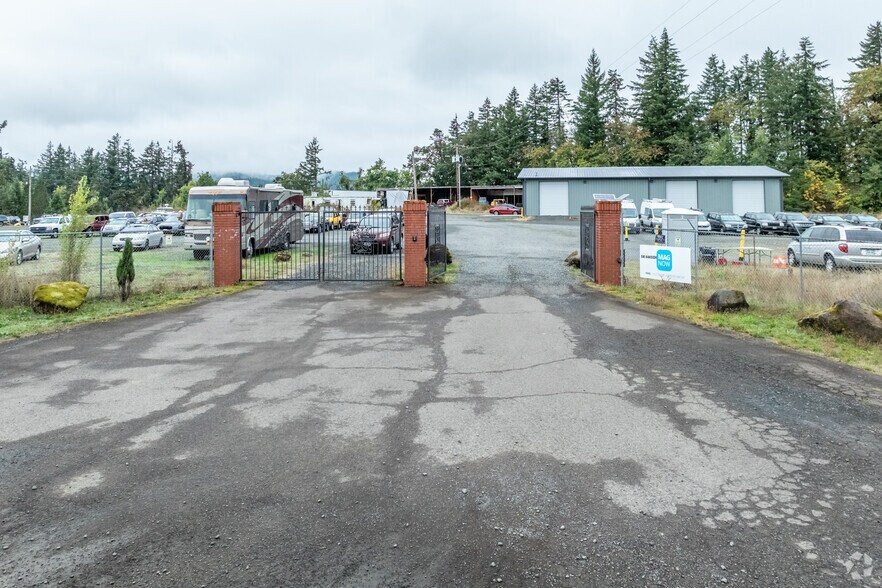 80614 Sears Rd, Cottage Grove, OR à louer - Photo de l’immeuble – Image 3 sur 15