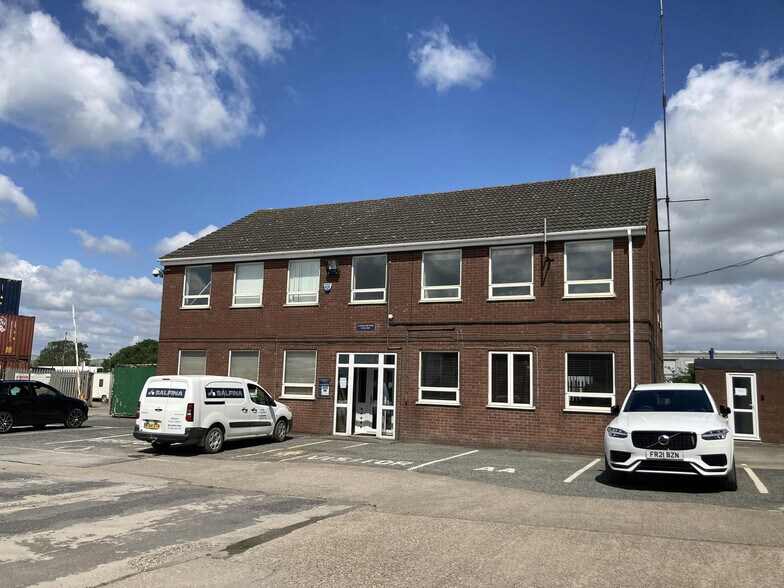 Killingholme Airfield, North Killingholme à louer - Photo de l’immeuble – Image 3 sur 8