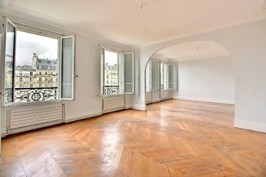 57 Avenue Charles De Gaulle, Neuilly-sur-Seine à vendre - Photo de l’immeuble – Image 1 sur 6