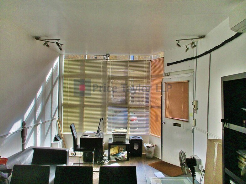 253 Liverpool Rd, Londres à louer - Photo de l’immeuble – Image 3 sur 10