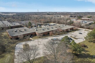 Plus de détails pour 11425 W Lake Park Dr, Milwaukee, WI - Bureau à vendre