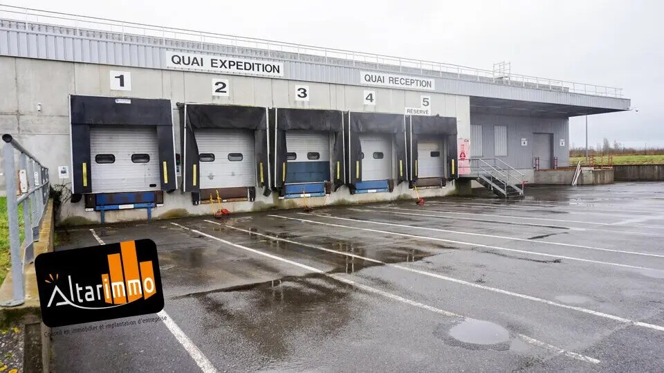 Local d'activités dans Sully-sur-Loire à vendre - Photo de l’immeuble – Image 3 sur 4