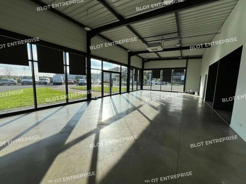 Local d’activités dans Pacé à louer - Photo intérieure – Image 2 sur 6