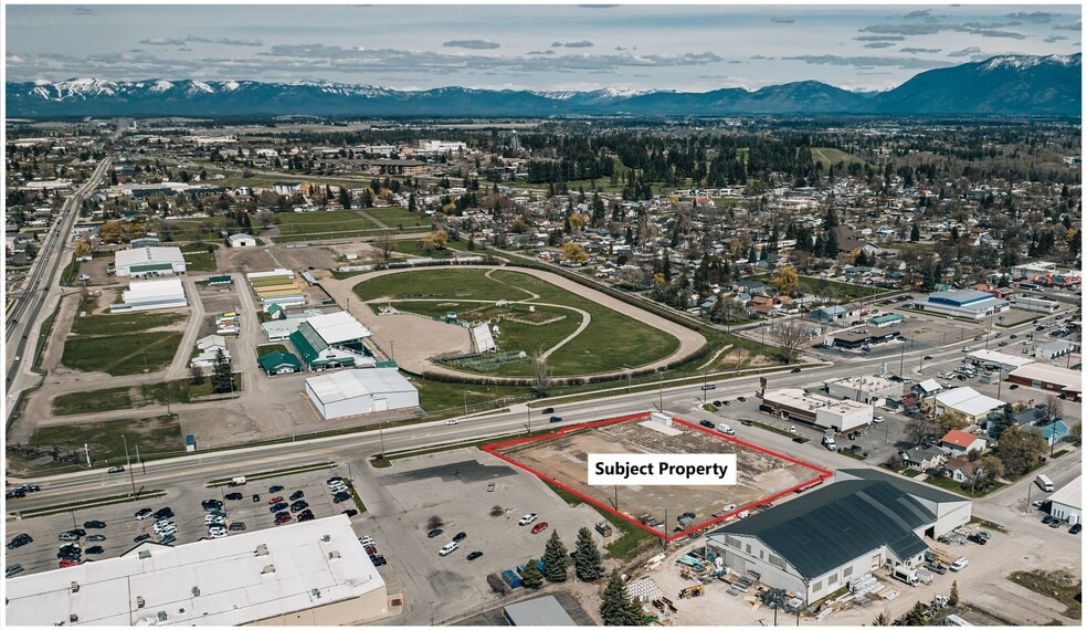 800 Idaho St, Kalispell, MT à vendre - Aérien – Image 1 sur 12