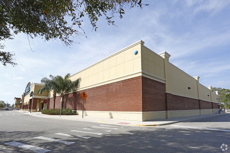 510 Blanding Blvd, Orange Park, FL à louer - Photo de l’immeuble – Image 3 sur 8