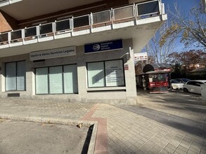 Bureaux/Local commercial dans Madrid, Madrid à louer Photo intérieure– Image 1 sur 22