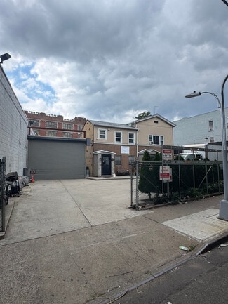 Plus de détails pour 1820 McDonald Ave, Brooklyn, NY - Local d'activités à louer