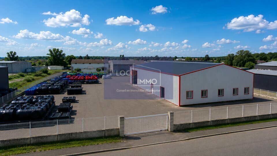 Industriel/Logistique dans Perpignan à louer - Photo de l’immeuble – Image 1 sur 2