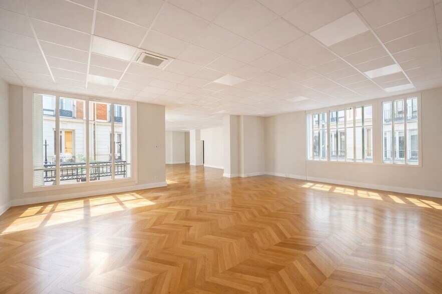 5 Rue Du Renard, Paris à louer - Photo de l’immeuble – Image 1 sur 9