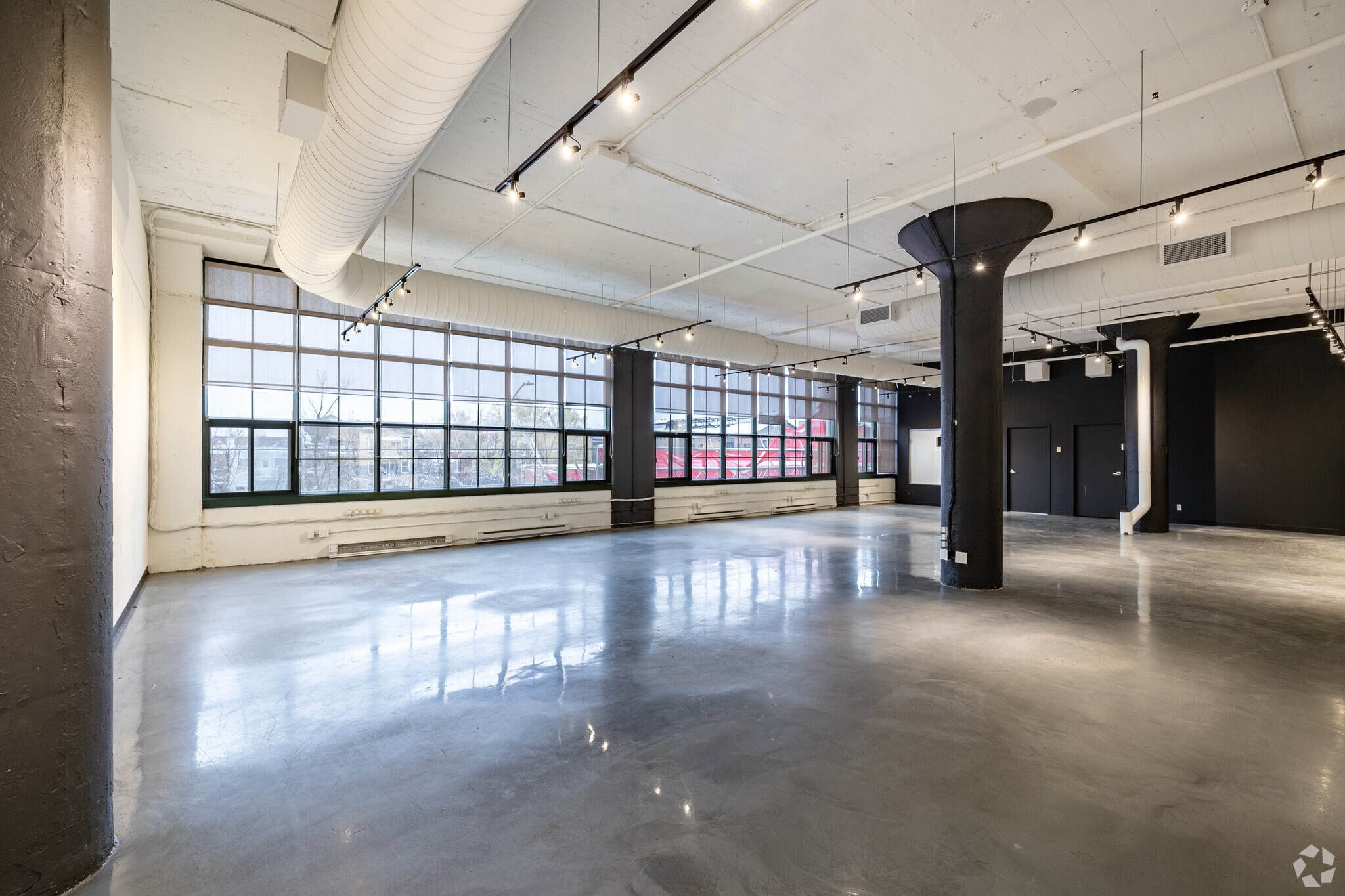 2030-2050 Boul Pie IX, Montréal, QC à louer Photo intérieure– Image 1 sur 1