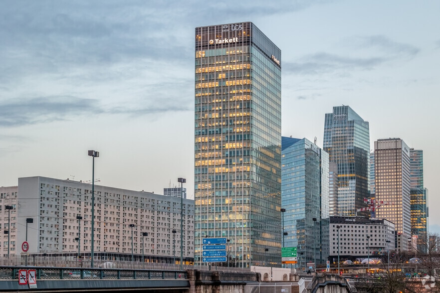 1 Terrasse Bellini, Puteaux à louer - Photo principale – Image 1 sur 4