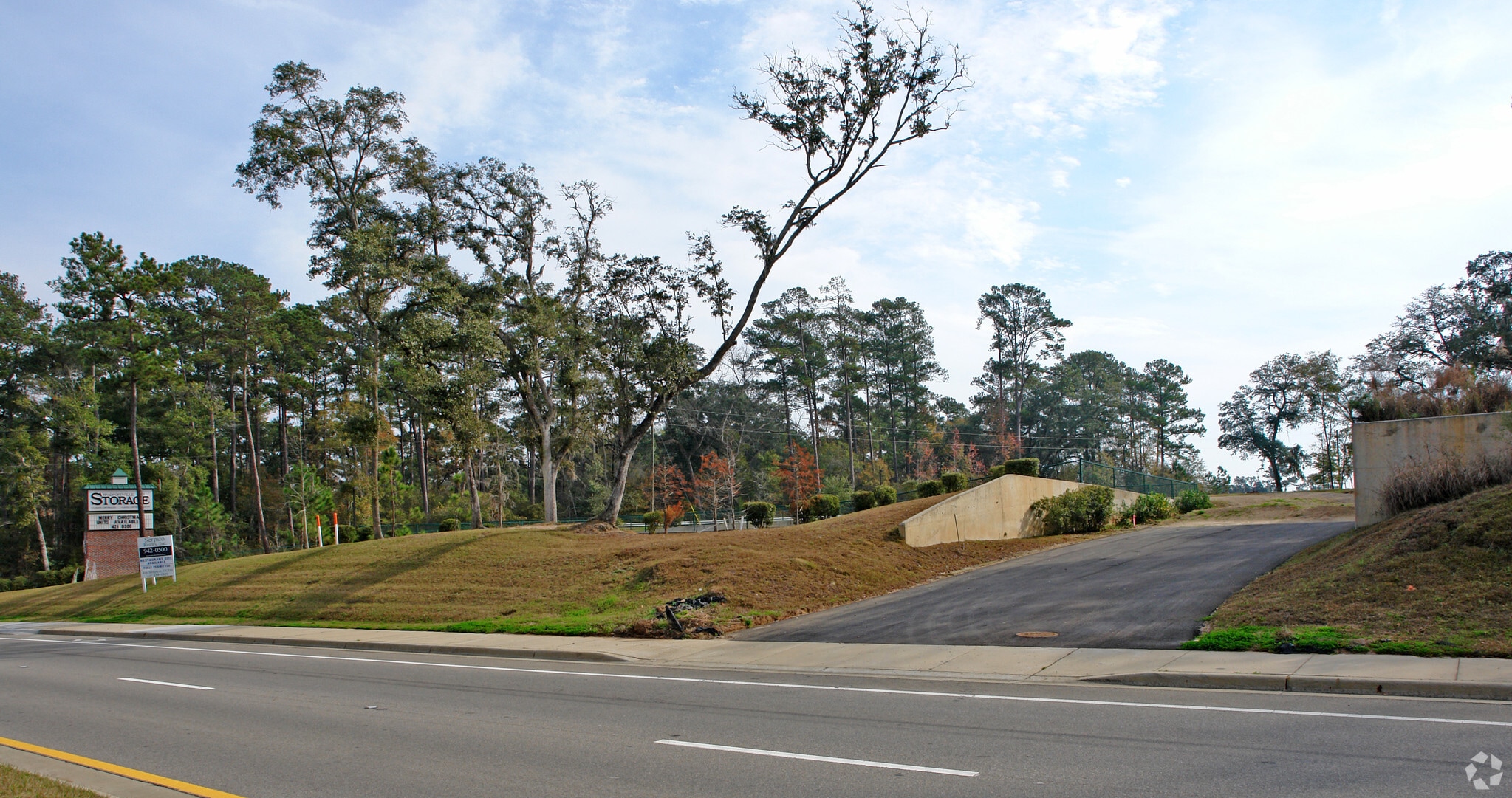 6875 Thomasville Rd, Tallahassee, FL à louer Photo principale– Image 1 sur 9