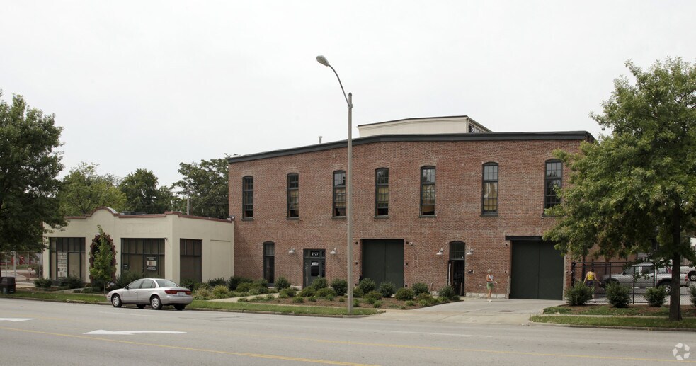 2727-2731 S Jefferson Ave, Saint Louis, MO à louer - Photo de l’immeuble – Image 1 sur 21