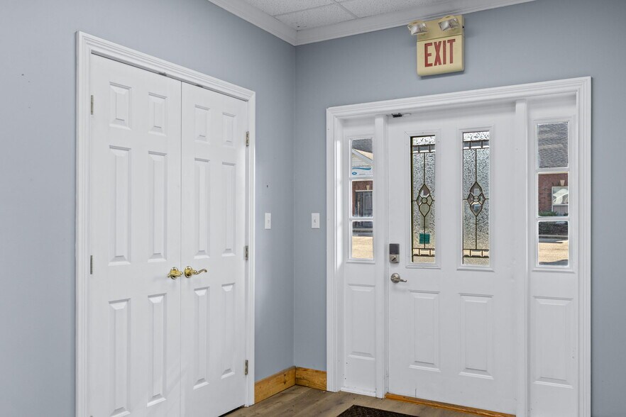 132 Village Ln, Mount Washington, KY à louer - Photo de l’immeuble – Image 3 sur 24