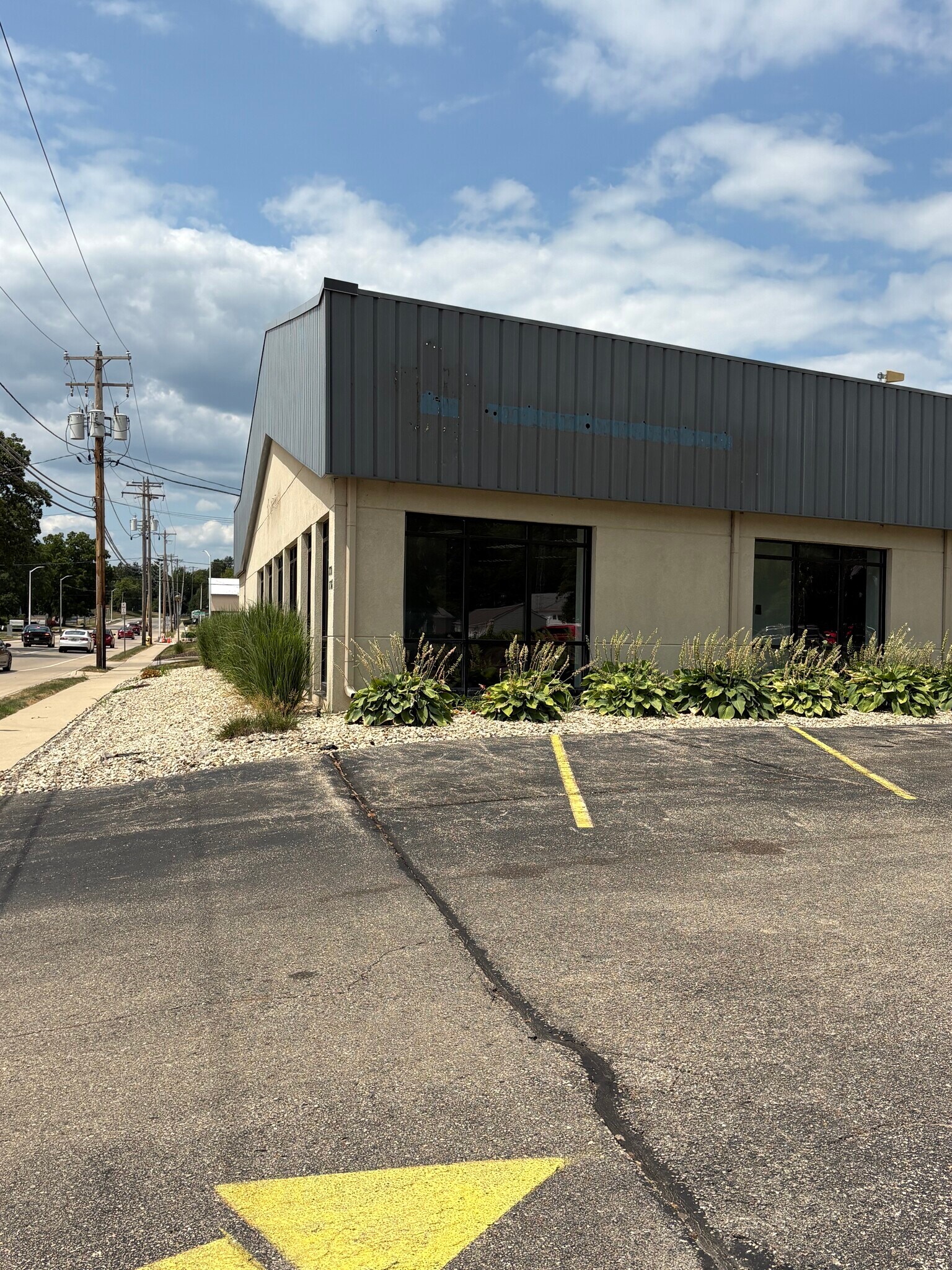 730 Madison Ave, Fort Atkinson, WI à louer Photo de l’immeuble– Image 1 sur 9