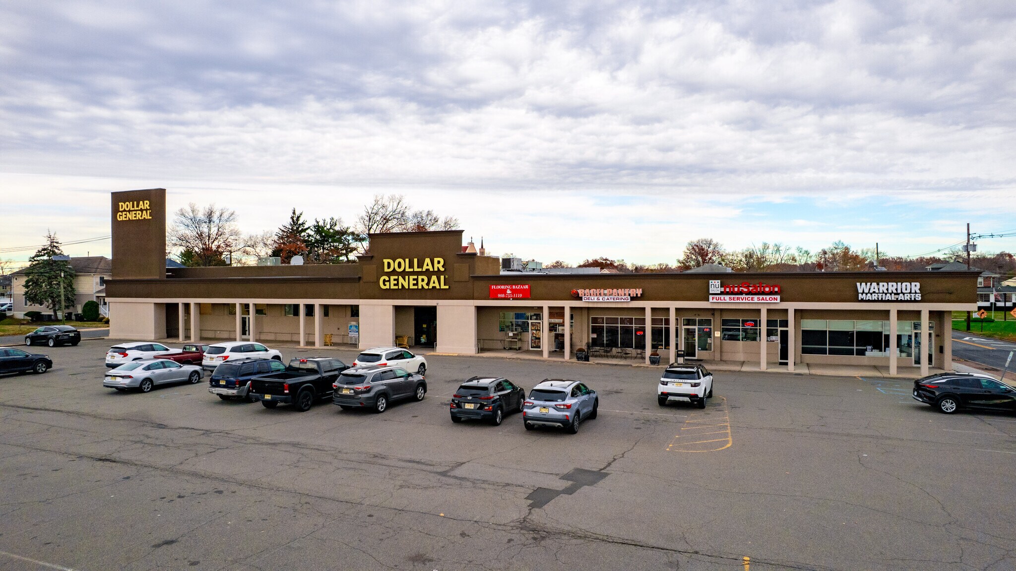 130-140 S Plainfield Ave, South Plainfield, NJ à vendre Photo principale– Image 1 sur 13