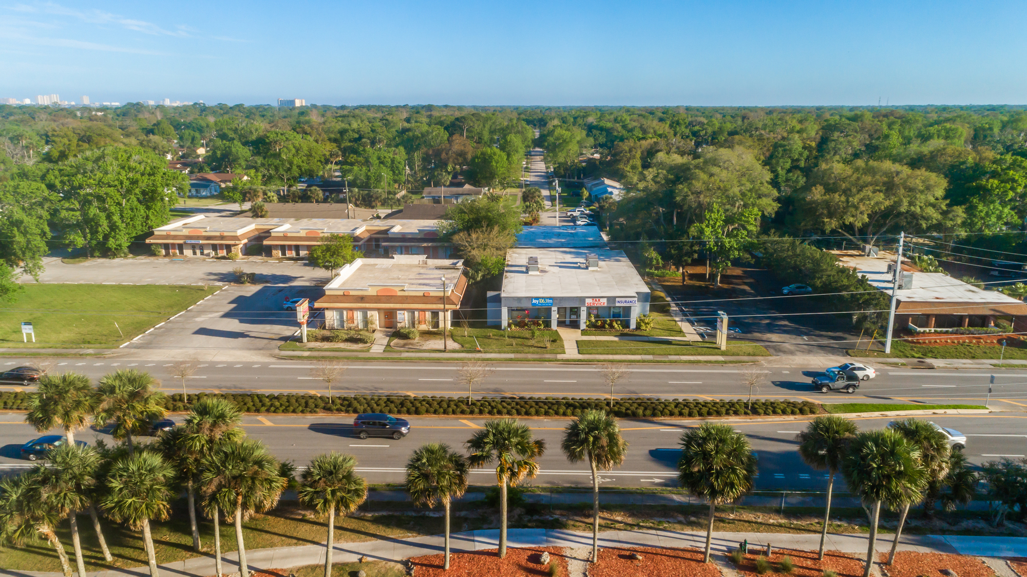 669-681 Beville Rd, South Daytona, FL à vendre Photo de l’immeuble– Image 1 sur 9