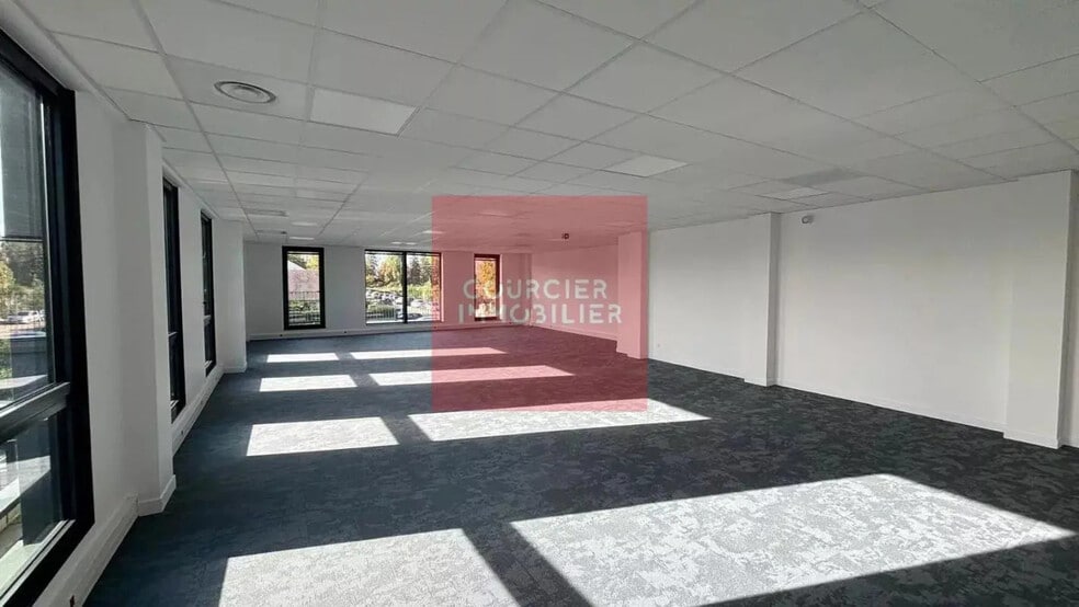 44 Rue Pierre Curie, Plaisir à louer - Photo intérieure – Image 3 sur 12