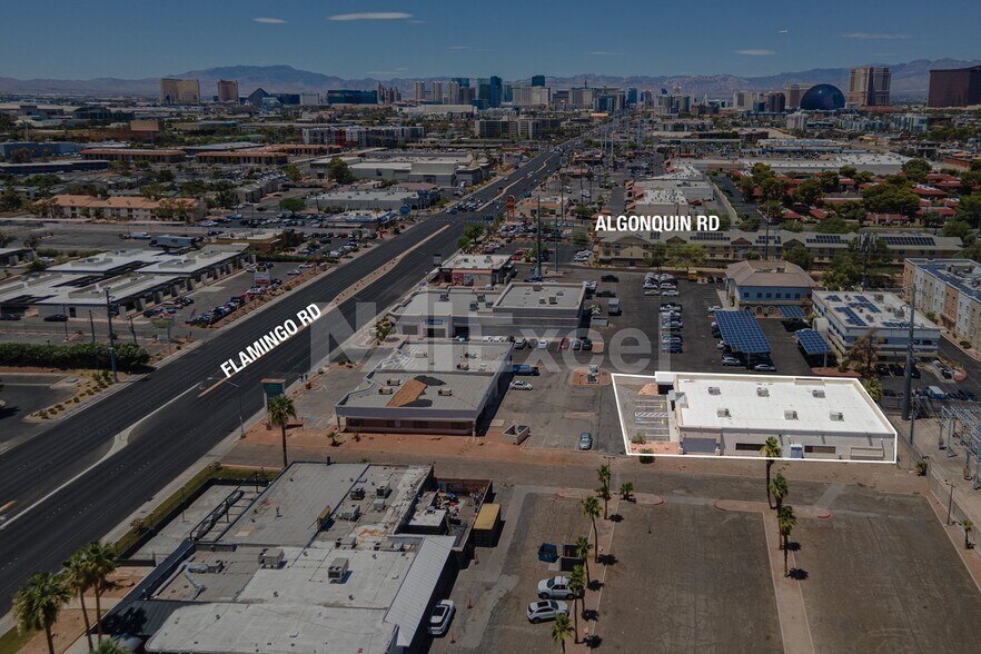 1670 E Flamingo Rd, Las Vegas, NV à louer - Aérien – Image 2 sur 7