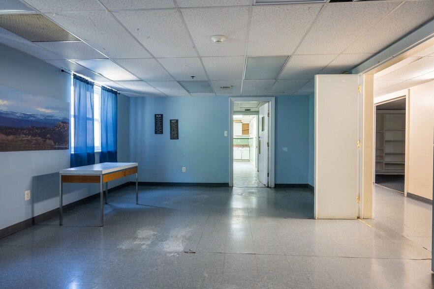 4807 Germantown Ave, Philadelphia, PA à louer - Photo de l’immeuble – Image 3 sur 7