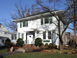 Plus de détails pour 58 Reckless Pl, Red Bank, NJ - Bureau à vendre