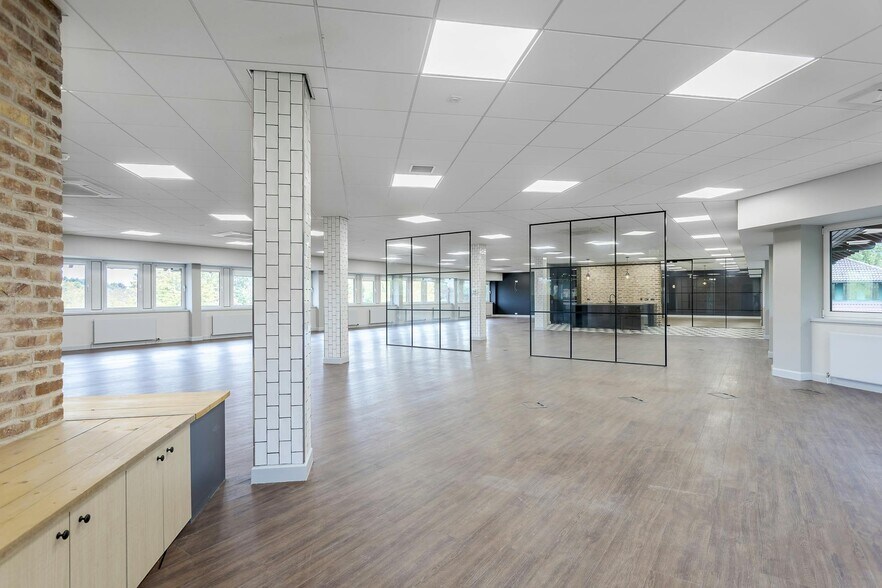 4200-4520 Solihull Pky, Birmingham à louer - Photo de l’immeuble – Image 2 sur 35