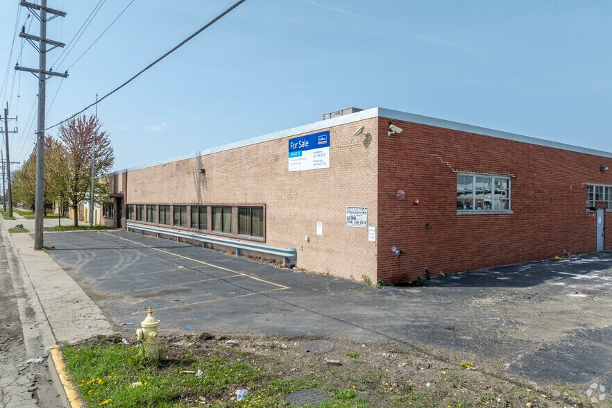 2074 George St, Melrose Park, IL à vendre - Photo principale – Image 1 sur 25