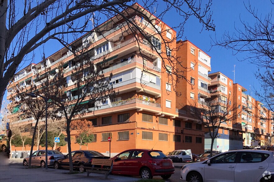 Calle Virgen de Icíar, 17, Alcorcón, Madrid à vendre - Photo de l’immeuble – Image 1 sur 3