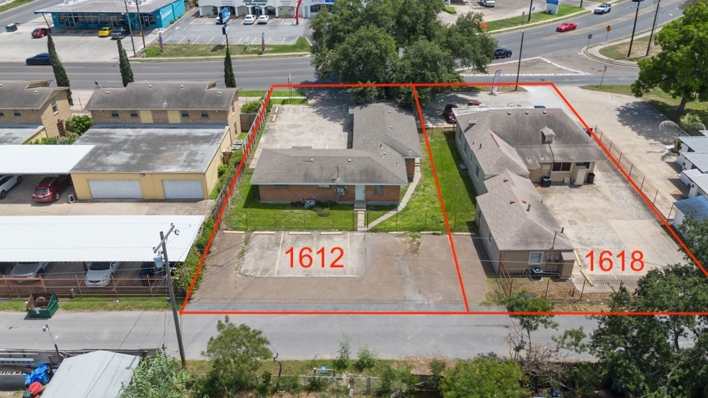 1618 & 1612 Pecan Blvd Retail Buildings portefeuille de 2 biens à vendre sur LoopNet.fr Photo principale– Image 1 sur 23