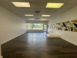 Plus de détails pour 23303-23339 Orchard Lake Rd, Farmington, MI - Local commercial à louer